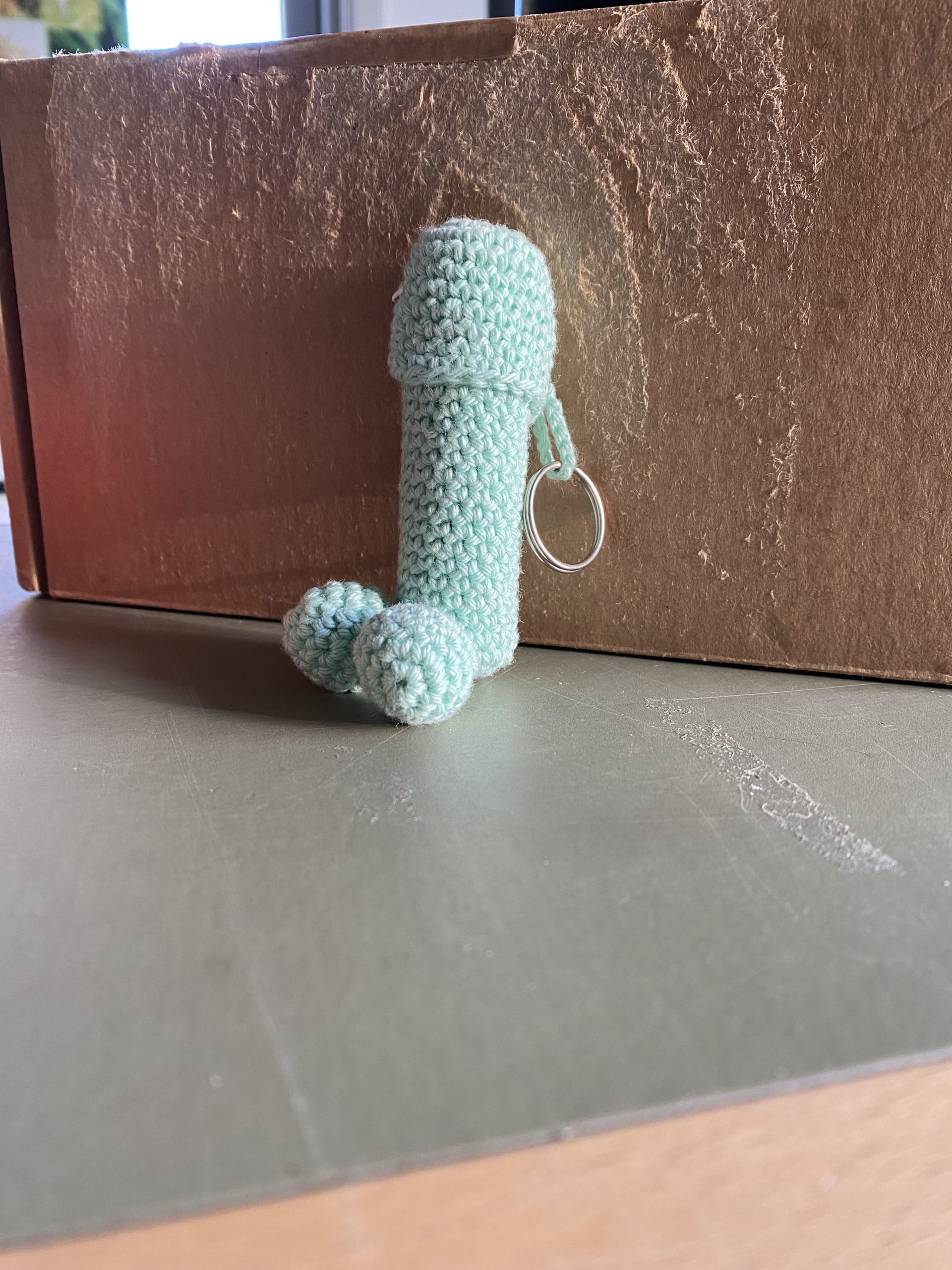 Nøglerings holder til læbepomade
